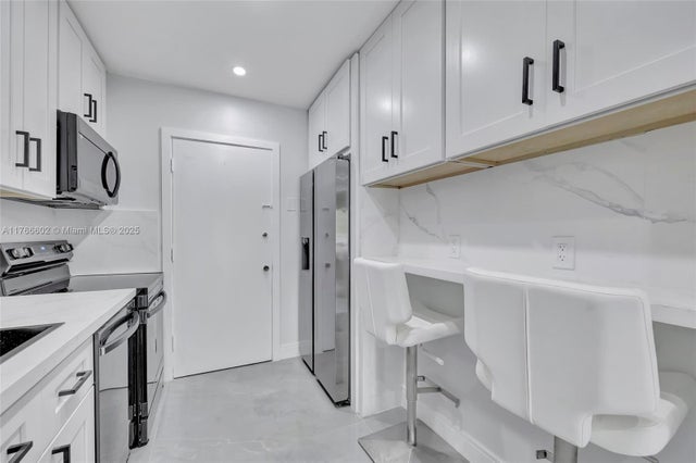 3 of 24 - 2271 Ne 68th St 2026, Fort Lauderdale, FL