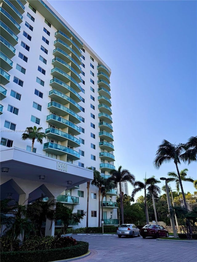 3 of 18 - 19380 Collins Ave 410, Sunny Isles Beach, FL