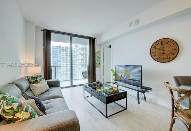 4 of 12 - 121 Ne 34th St 1603, Miami, FL