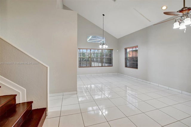 2 of 24 - 421 Bermuda Springs Dr, Weston, FL