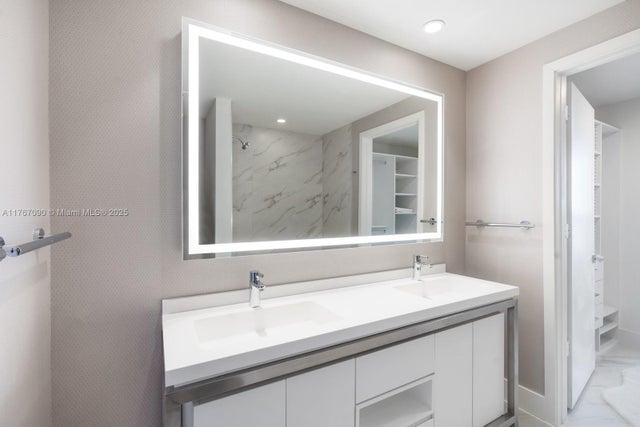 3 of 37 - 2000 Metropica Way 1810, Sunrise, FL