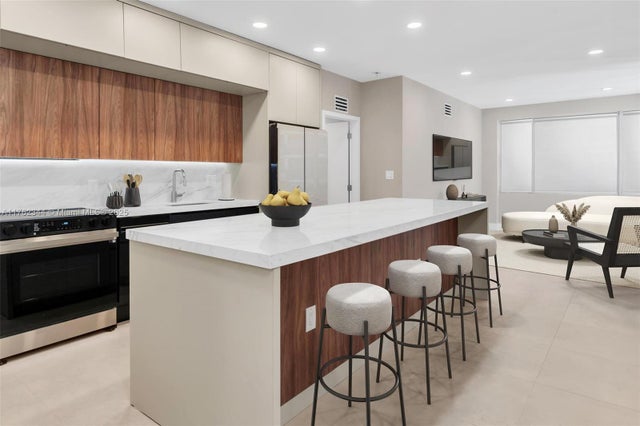2 of 24 - 5255 Collins Ave 9b, Miami Beach, FL