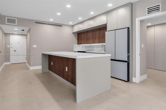 5 of 24 - 5255 Collins Ave 9b, Miami Beach, FL