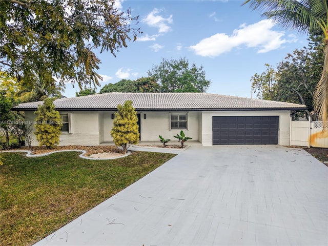 1 of 27 - 4321 Nw 110th Ct, Coral Springs, FL