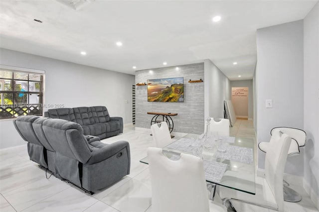 4 of 33 - 2940 Sw 156th Ave, Davie, FL