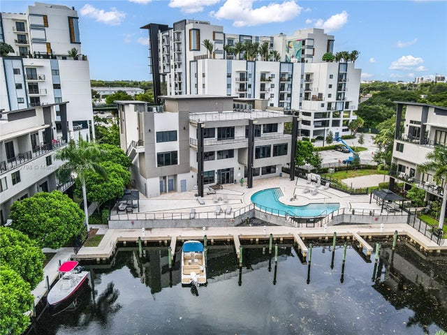 466 Se 1st Cir, Pompano Beach