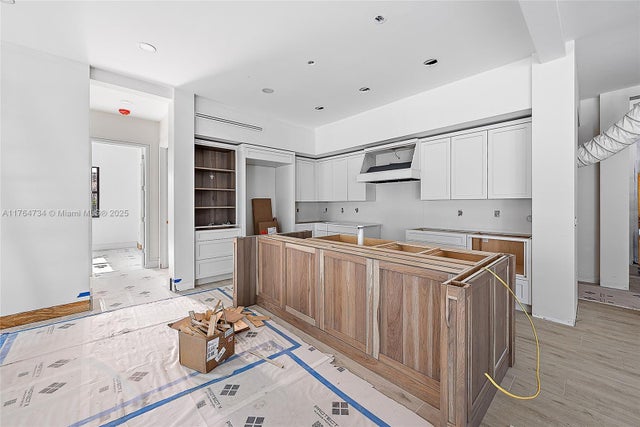 5 of 37 - 325 N Fairway N, Tequesta, FL