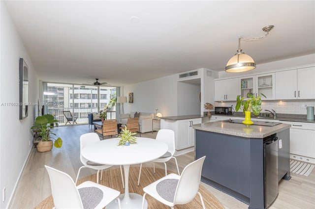1 of 25 - 150 Ocean Lane Dr 7f, Key Biscayne, FL