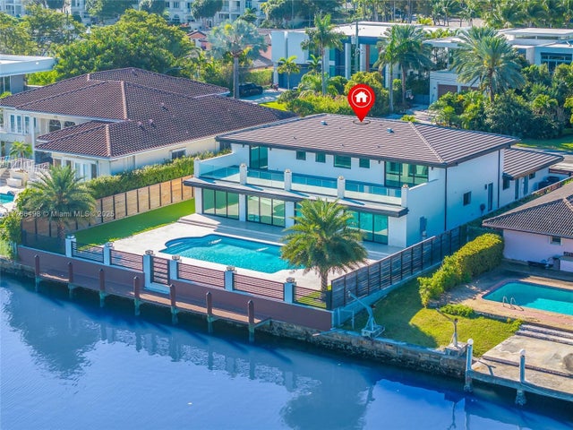 1 of 88 - 406 Holiday Dr, Hallandale Beach, FL