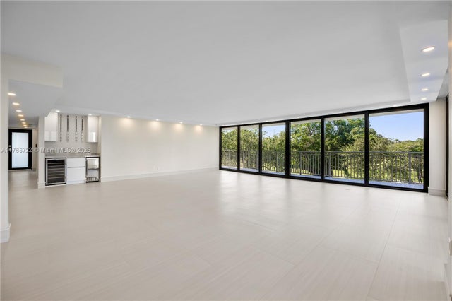 4 of 52 - 700 Coral Way 2, Coral Gables, FL