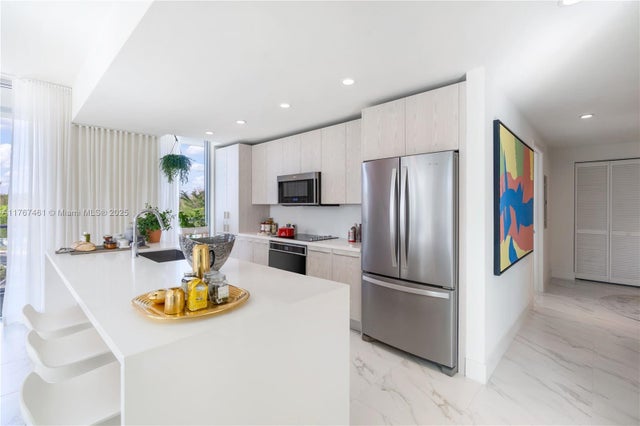 3 of 22 - 2000 Metropica Way 903, Sunrise, FL