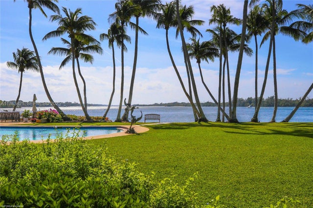 2 of 80 - 6 Riverview Rd, Jupiter Island, FL