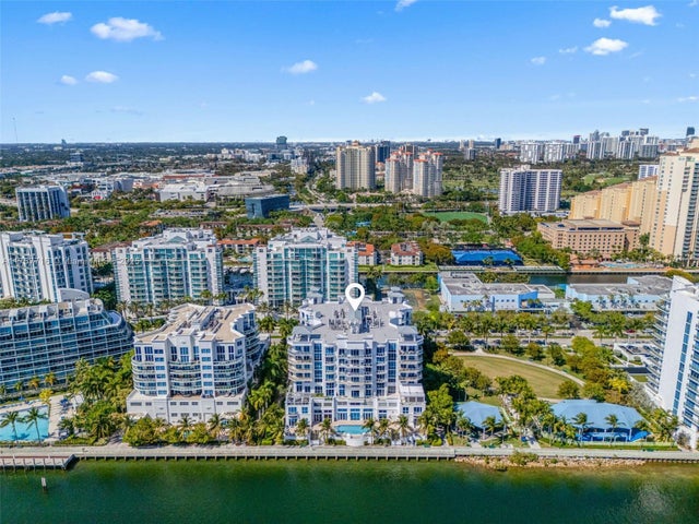4 of 43 - 3030 Ne 188th St 409, Aventura, FL