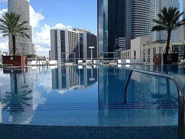 1 of 6 - 500 Brickell Ave 2303, Miami, FL