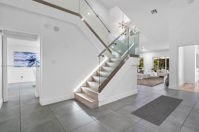 4 of 25 - 517 Misty Oaks Dr, Pompano Beach, FL