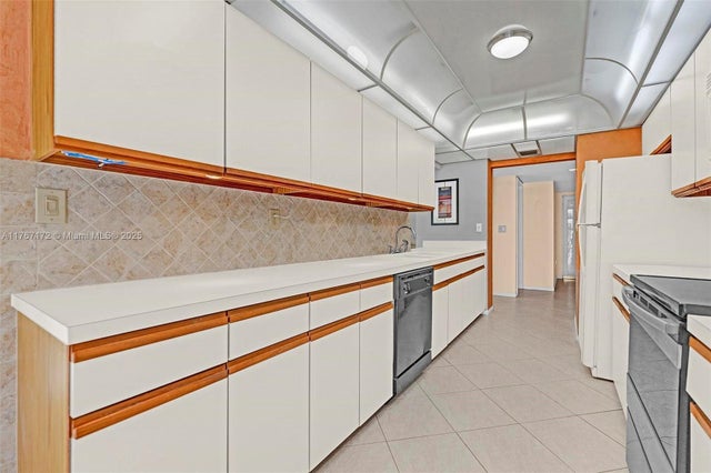 5 of 24 - 1470 Sheridan St 22c, Hollywood, FL