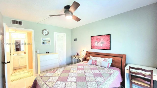 1 of 11 - 51 Markham C C, Deerfield Beach, FL
