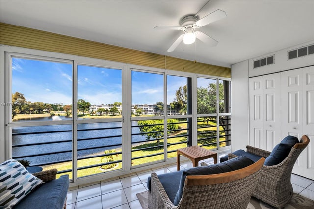 1 of 32 - 4032 Farnham O 4032, Deerfield Beach, FL