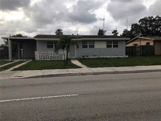 1 of 1 - 801 Nw 199 Street, Miami Gardens, FL