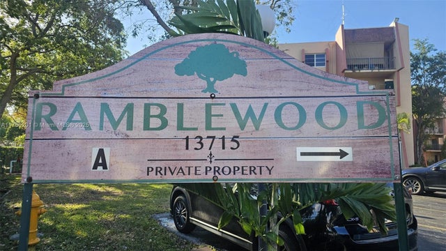 1 of 33 - 13715 Kendale Lakes Cir A-201, Miami, FL