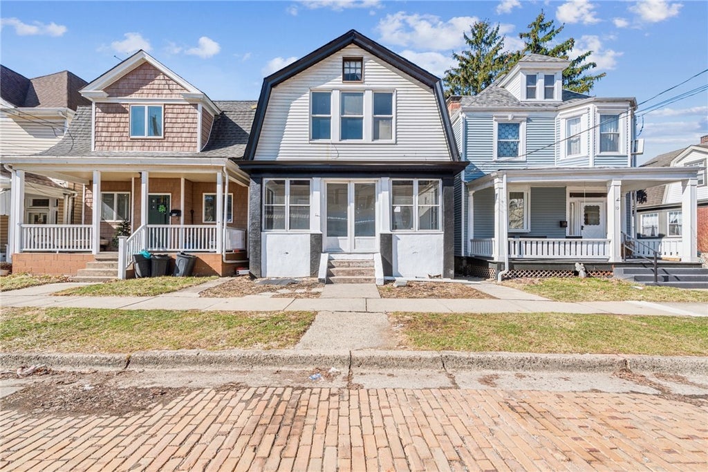 17 Admiral Dewey Avenue, Ingram