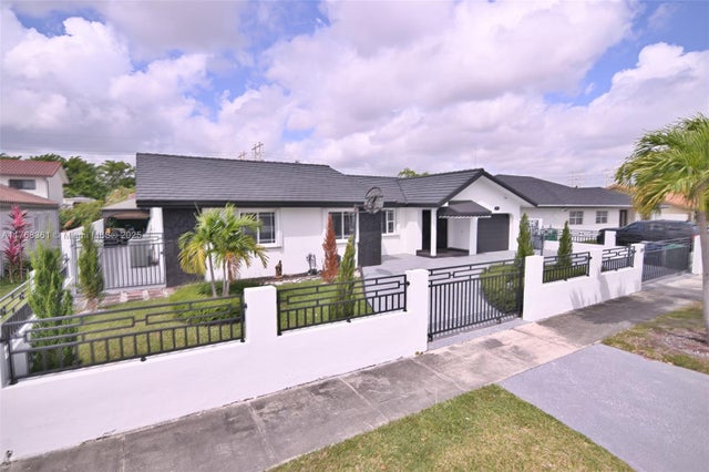 1 of 25 - 30 Sw 136th Ave, Miami, FL