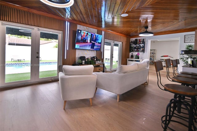 5 of 25 - 30 Sw 136th Ave, Miami, FL