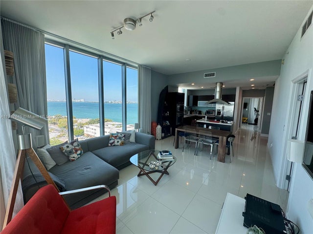 7930 East Dr 1008, North Bay Village