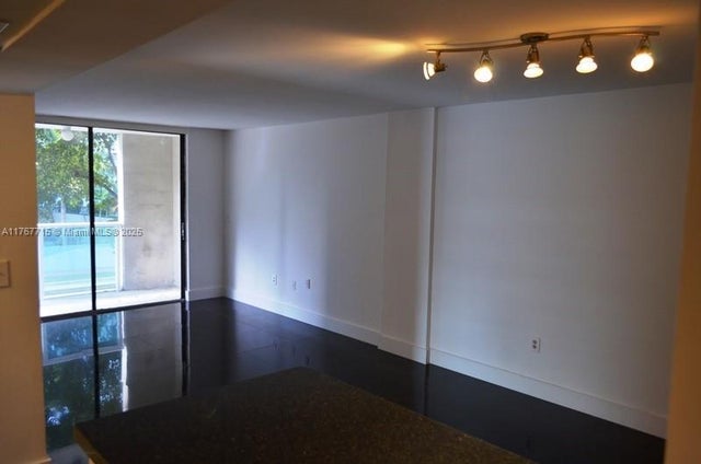 5 of 17 - 1035 West Ave 205, Miami Beach, FL