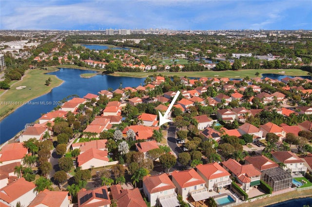 4 of 27 - 10643 Nw 54th St, Doral, FL