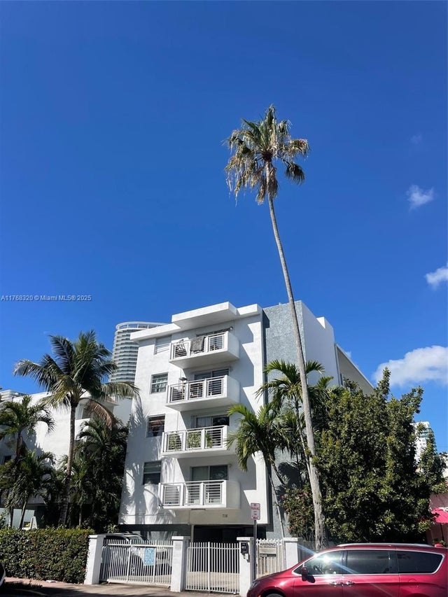1 of 27 - 716 Michigan Ave 202, Miami Beach, FL