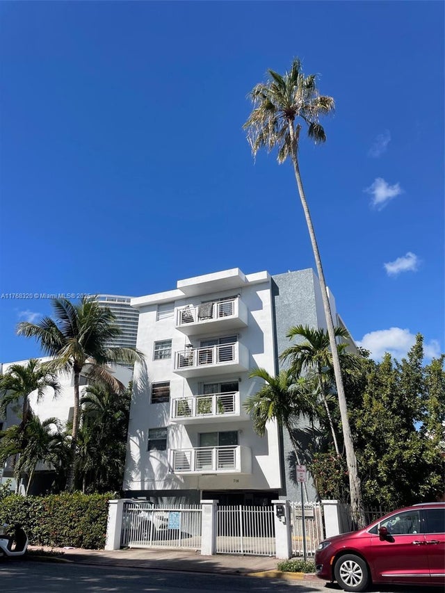 2 of 27 - 716 Michigan Ave 202, Miami Beach, FL