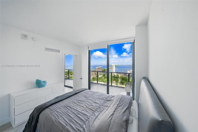 5 of 36 - 121 Ne 34th St 2805, Miami, FL