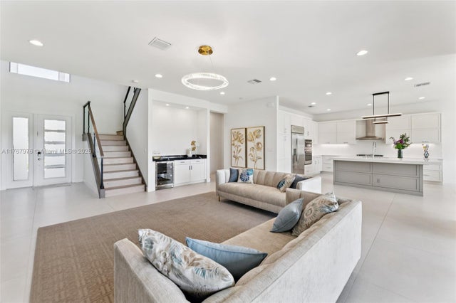 2 of 55 - 17182 Windy Pointe Ln, Boca Raton, FL