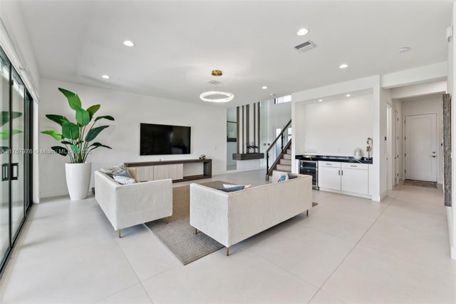3 of 55 - 17182 Windy Pointe Ln, Boca Raton, FL