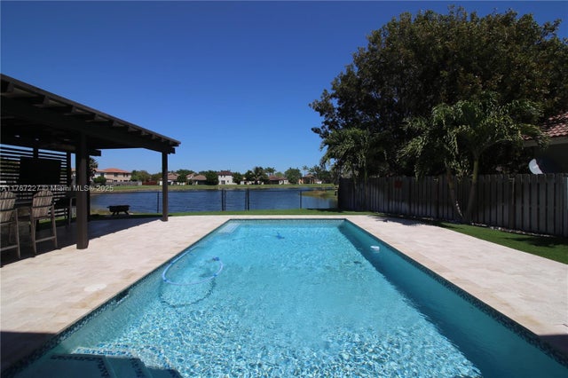 4 of 35 - 2167 Se 2nd St, Homestead, FL