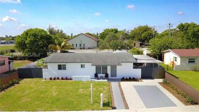 2 of 19 - 2980 Nw 208th Ter, Miami Gardens, FL