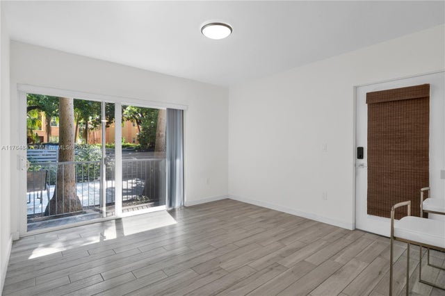 3 of 46 - 740 Meridian Ave 11, Miami Beach, FL