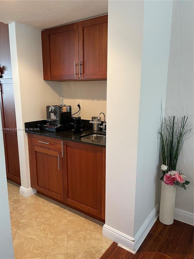 5 of 23 - 312 Sw 14th Ave 312, Fort Lauderdale, FL