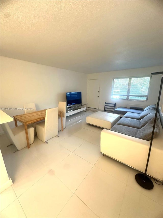 2 of 7 - 1120 102nd St 4, Bay Harbor Islands, FL