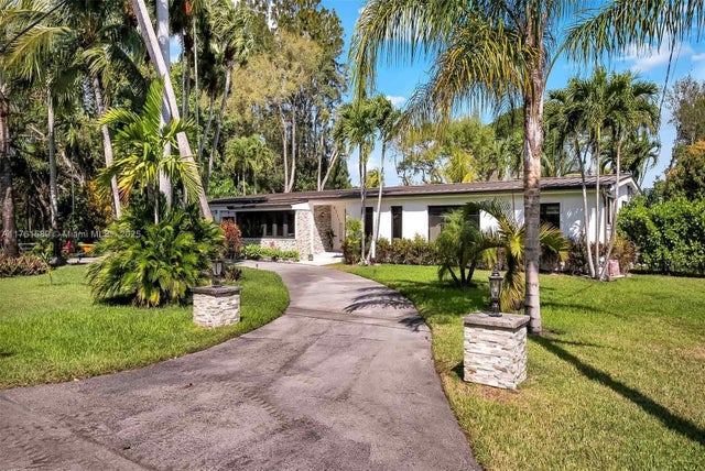 1 of 52 - 8735 Sw 118th St, Miami, FL