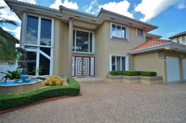 1 of 29 - 16232 Nw 79th Ave, Miami Lakes, FL