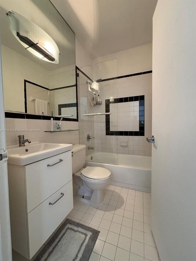 3 of 9 - 1244 Pennsylvania Ave 307, Miami Beach, FL