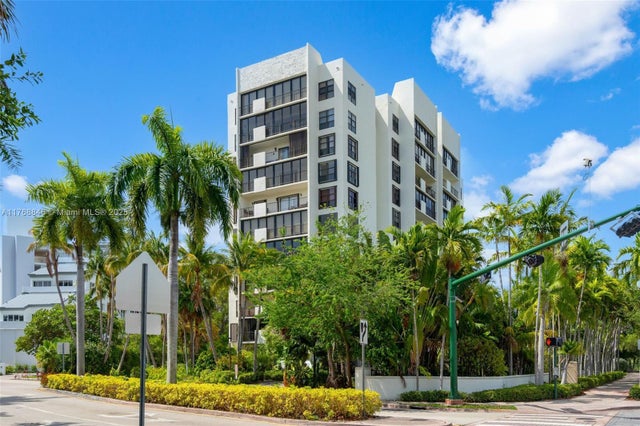 1 of 32 - 77 Crandon Blvd 2b, Key Biscayne, FL