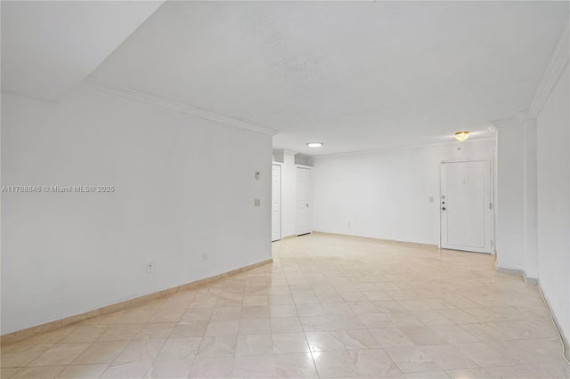 4 of 32 - 77 Crandon Blvd 2b, Key Biscayne, FL