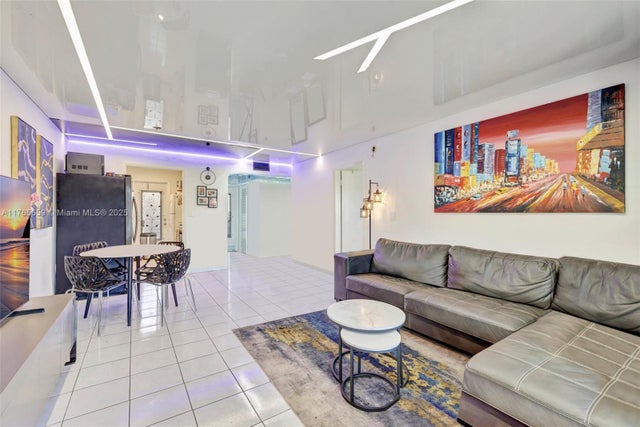 4 of 22 - 2200 Diana Dr 111, Hallandale Beach, FL