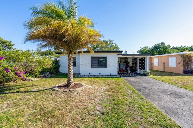 1 of 31 - 5844 Garfield St, Hollywood, FL