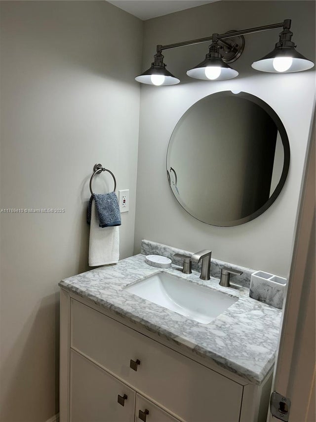 5 of 15 - 275 Palm Ave D205, Jupiter, FL