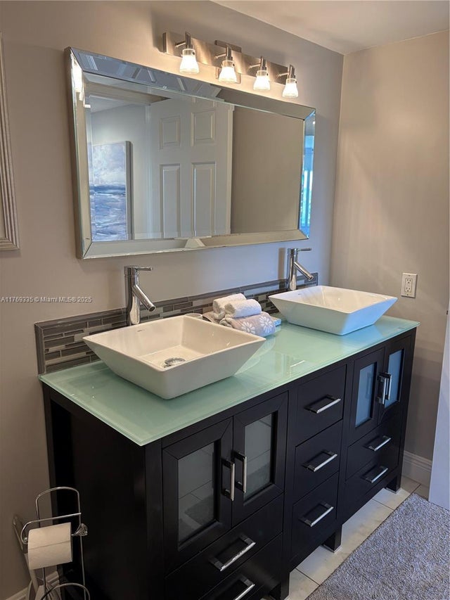 5 of 31 - 275 Palm Ave A303, Jupiter, FL
