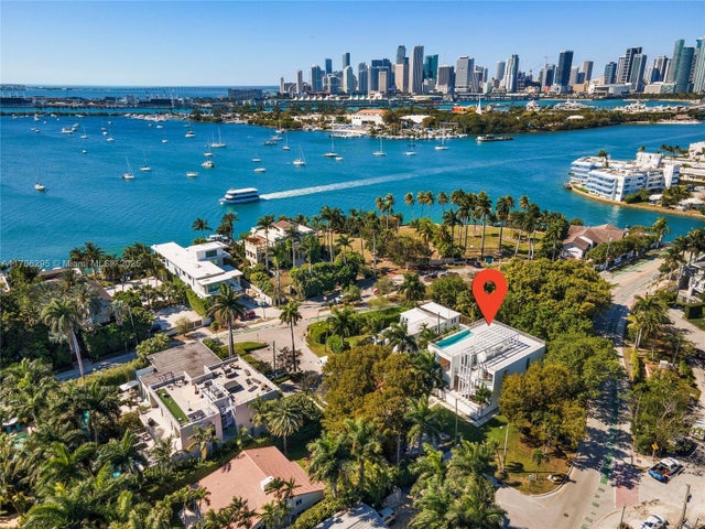 2 of 61 - 1250 N Venetian Way, Miami, FL